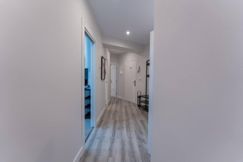Valdecilla Center Apartment 산탄데르 외부 사진