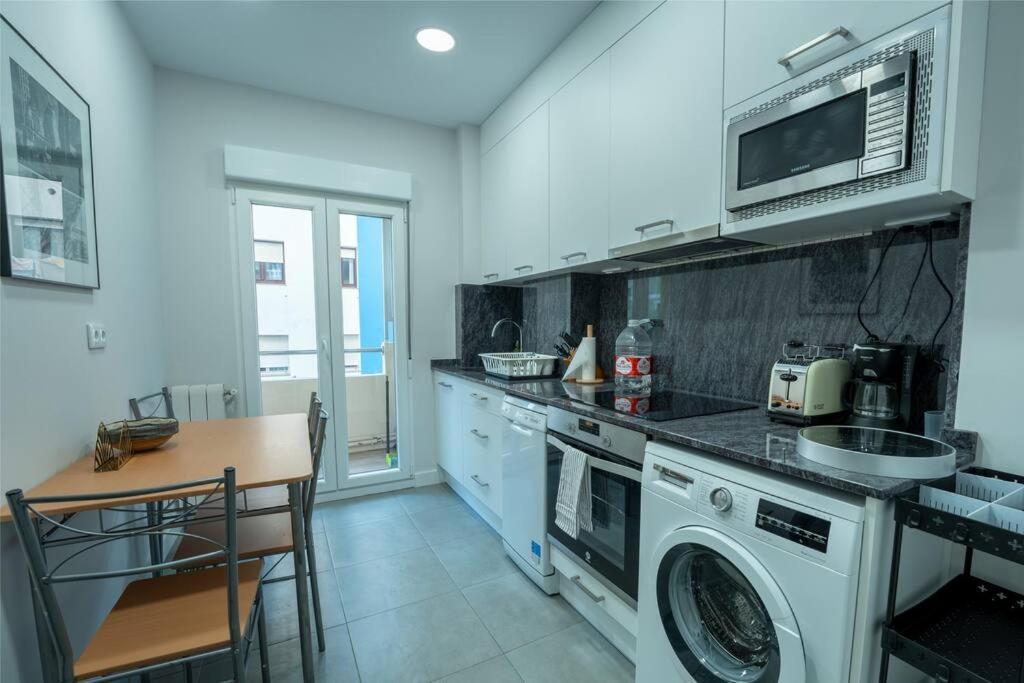 Valdecilla Center Apartment 산탄데르 외부 사진